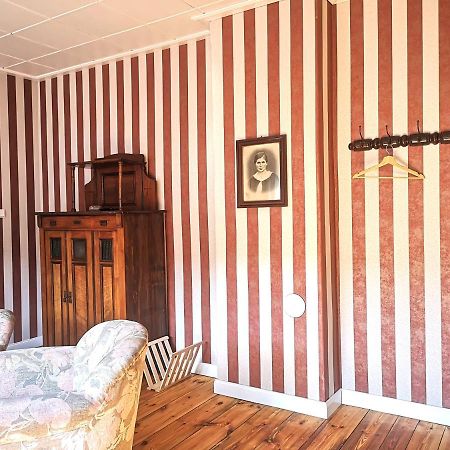 Bed and Breakfast Am Lindenplatz Crinitz Экстерьер фото