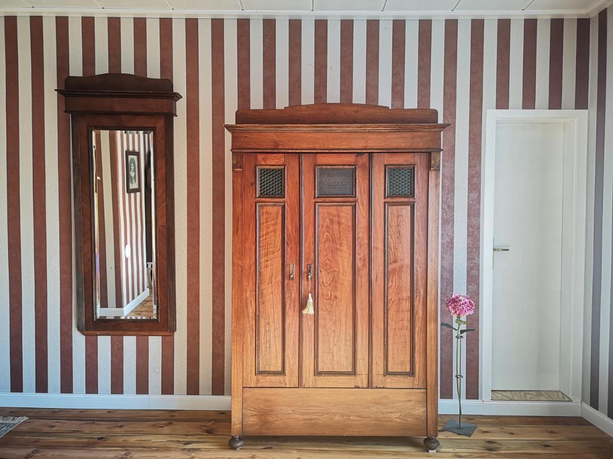 Bed and Breakfast Am Lindenplatz Crinitz Экстерьер фото